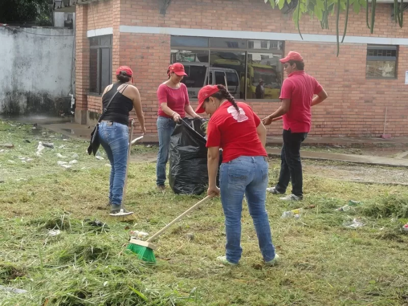 Jornada de limpieza en el terminal de transporte de Yopal, Casanare